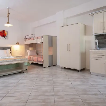Nikola's Торони