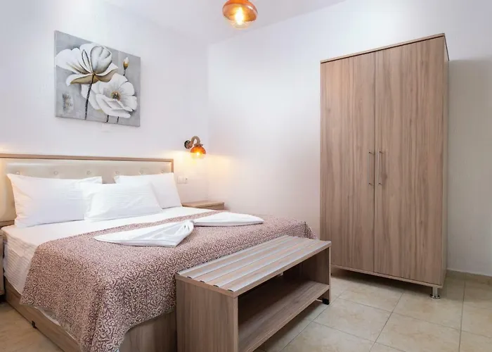 Nikola's Апартаменты Торони