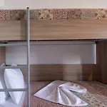 Apartament Nikola's *