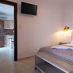 Nikola's Apartament Toroni