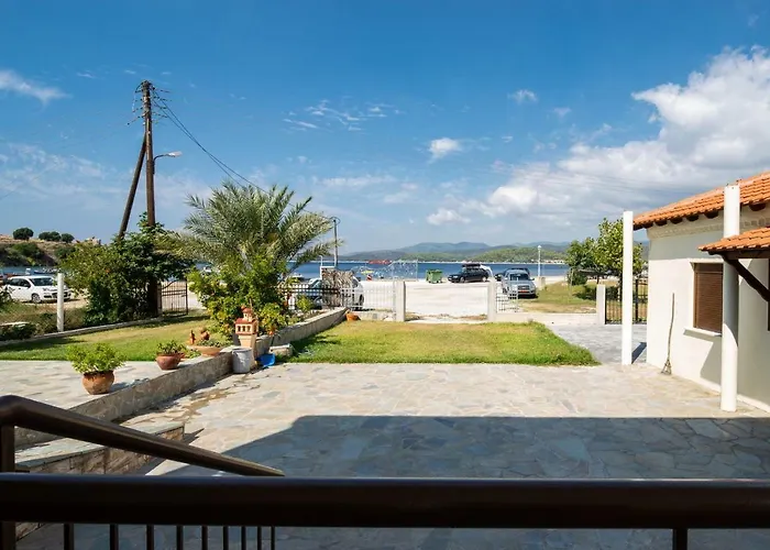 Nikola's Apartmán Toroni